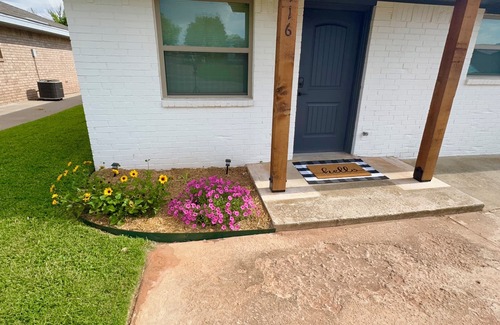 Weatherford House | The Classic in Weatherford, Ok