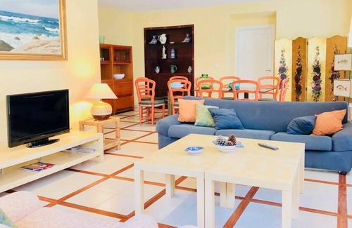 Covas House | The Cliffs - Covas Seabreeze Cottage