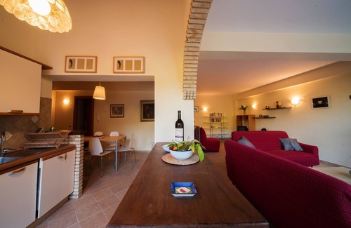 Gallodoro Apartment | The Clock Houses - Superior