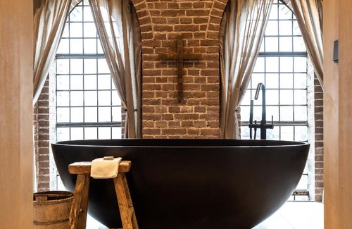 Weesp Hotel | The Clock Tower