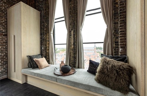 Weesp Hotel | The Clock Tower