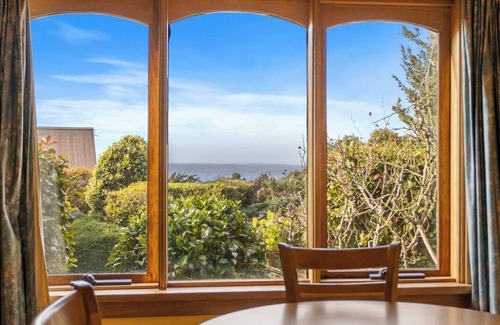 Kettering House | The Clocktower Serene Stay at Herons Rise Vineyard