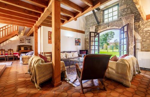 Osserain-Rivareyte House | The Coach House - Avec piscine partagée