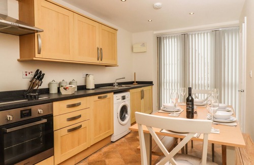Keighley Cottage | THE COACH HOUSE, pet friendly in Riddlesden