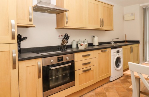 Keighley Cottage | THE COACH HOUSE, pet friendly in Riddlesden