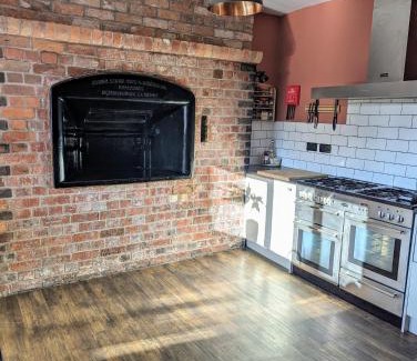 Welsh Frankton House | The Cob House.