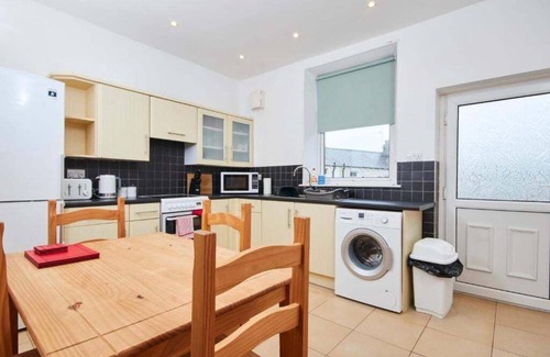 Skipton House | The Comfortable Cottage of The Dales - Sleeps 5