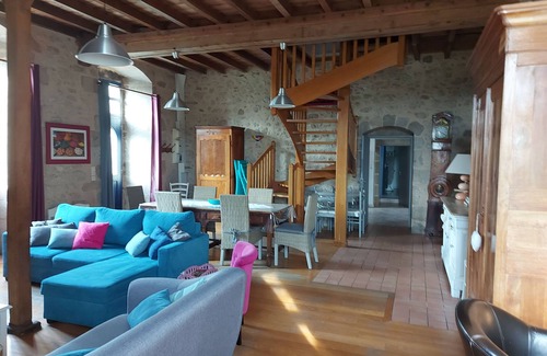 Mauleon House | The "commanderie" Grand Gite..10 Kms From Puy Du Fou