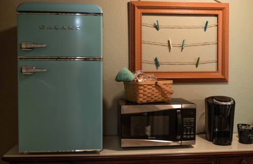 Stephenville House | The Compass South, The Travelers Stay Near TSU