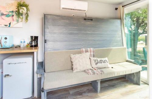 Johnson City House | The Container Retreat @ 290 Wine Trail #5 Starry nights