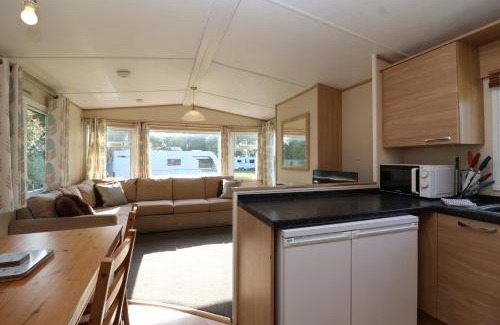 Compton Dundon Resort | The Coop - Family Friendly caravan near Glastonbury & Street