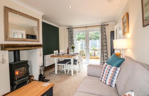 Rocester House | The Corner House