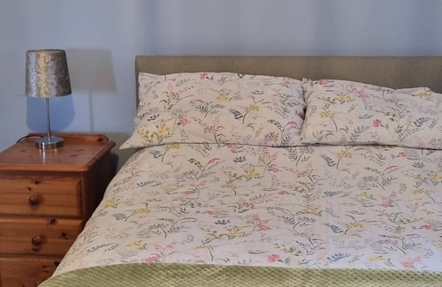 Craigavon Bed & Breakfast | The Cosy Cottage by the Loughnstunning Viewsnbeautiful Surroundings Tranquility