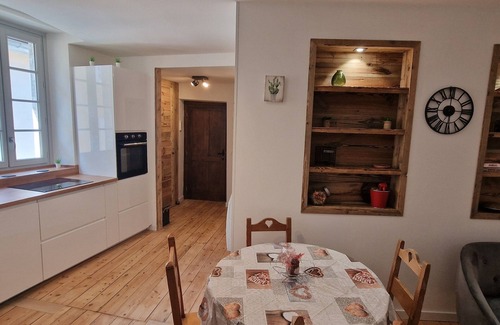 Chambery Apartment | The cosy of the theatre, new accommodation and comfort in the heart of the city.