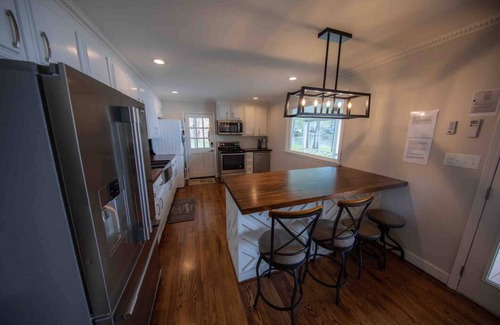 Camden House | The Cottage: 2-BR, Sunset Side of Lake Wateree Ramp + Priv Dock!
