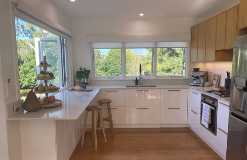 Mittagong House | The Cottage at Arcadia - Luxurious Country Escape.