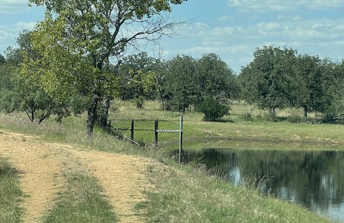 Voca Cottage | The Cottage at the Retreat at Phoenix Nest in the Llano/Castell, TX Hill Country