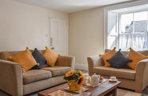 Rothbury House | The Cottage Highfield