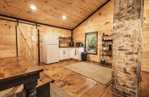 Joelton House | The Cottage @ Jones Farm Venue and Cabins