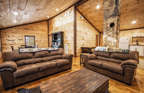 Joelton House | The Cottage @ Jones Farm Venue and Cabins