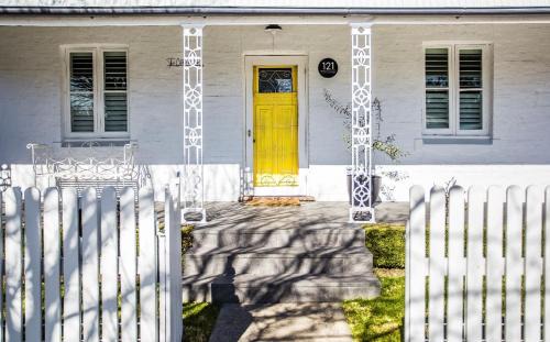 Central Mudgee House | The Cottage on Market