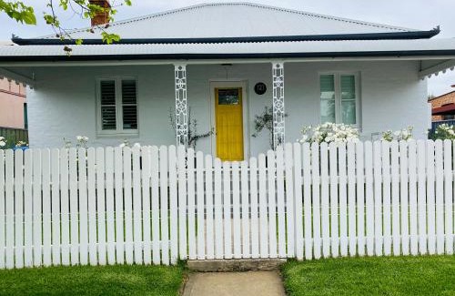 Central Mudgee House | The Cottage on Market