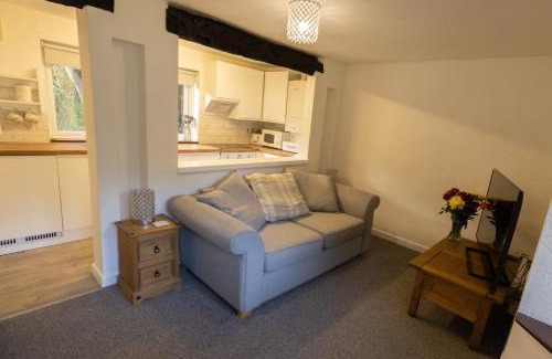 Tenbury Wells Cabin | The Cottage On the Common