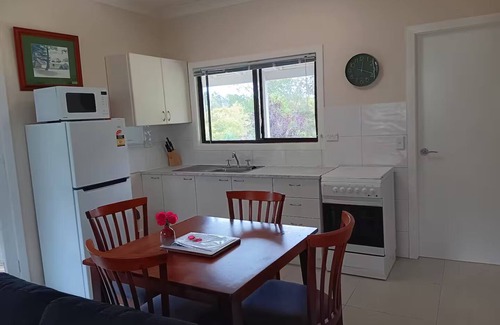 Mogo Cottage | "The Cottage" Ride Mogo MTB Trails and stay