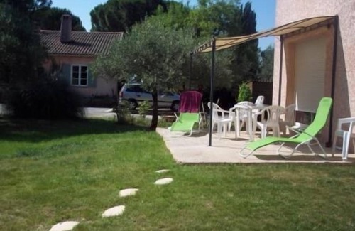 Ales House | the country house in the shade of olive trees