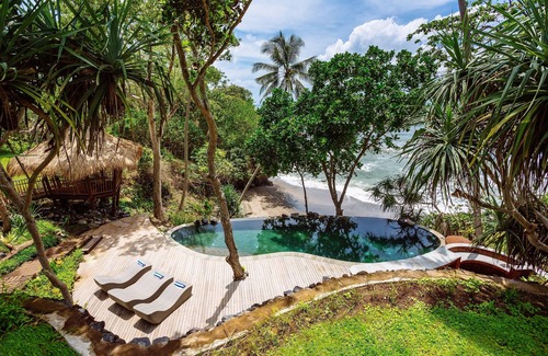 Suraberata Villa | The Cove Bali - Beach Front - Private Chef, Swimming Pool, Tennis Court