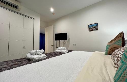 Palm Beach Apartment | The Cove - Condo Hotel - Palm Beach Strip