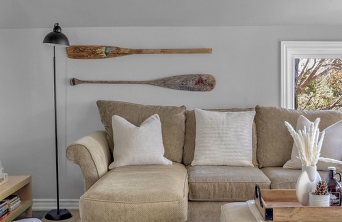 Prince Edward House | The Cove | Lake on the Mountain | 2 Bedrooms