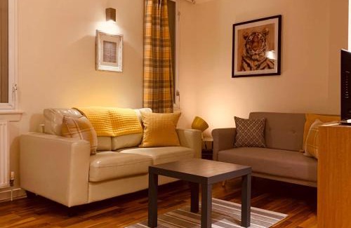 Old Town Apartment | The Cowgatehead Residence