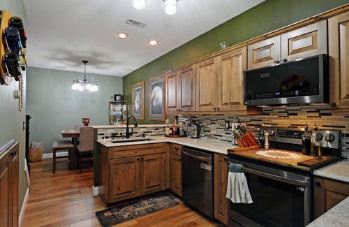 Rogers House | The COZY COVE is a newly renovated home that is family friendly with Wi-fi