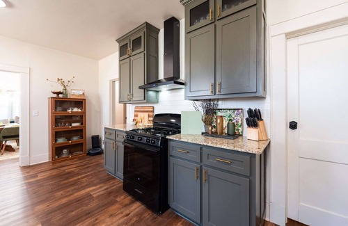 Morrilton House | The Cozy Craftsman~ Petit Jean & The Nest 15min
