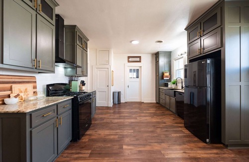Morrilton House | The Cozy Craftsman~ Petit Jean & The Nest 15min
