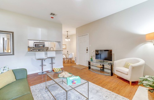 Village At Walnut Creek Apartment | 'The Cozy Domain': Austin Apartment w/Pool Access