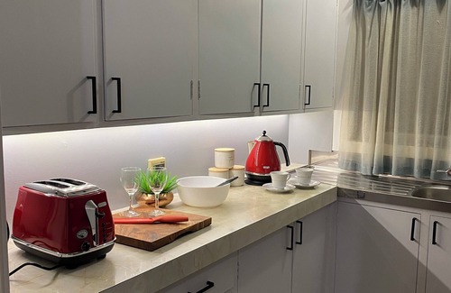Upper Hutt House | The Cozy Hutt Home - 2-minutes to City Centre, Brewtown and Hutt River Trail