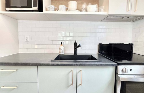 Maizerets Apartment | The Cozy Loft | 2 Guests | AC | 5 min Downtown