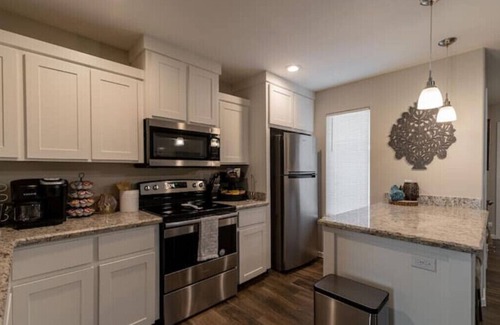 Edinburg Apartment | The Cozy Nest Apartment