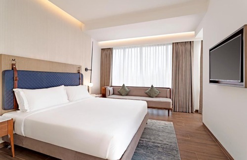 Caranzalem Hotel | The Crescent