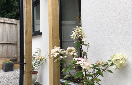 Cowbridge House | The Croft