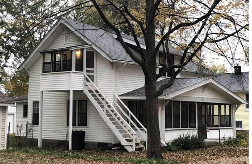Algonac Apartment | The Crooked House
