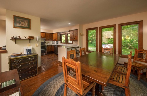 Stockbridge House | "The Crooked House" with A/C and sauna on private wooded lot near Killington