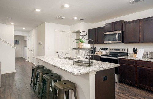 Tuscaloosa House | The Crossing Cottage- 4 BR 2.5BA- Ping Pong Table