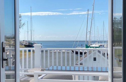 Cape Charles House | The Crows Nest. Sunsets at the Harbor. Enjoy bird’s eye view. Unique location!