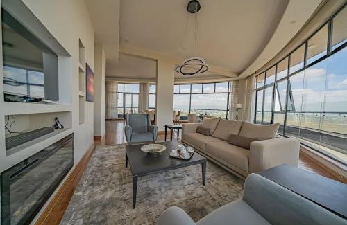 Nairobi Apartment | The Curve by the Park Penthouse