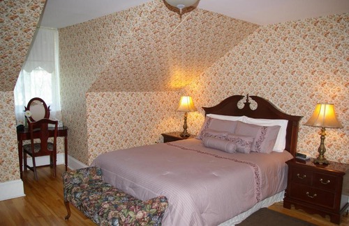 Charlottetown Bed & Breakfast | The Dawson House B&B