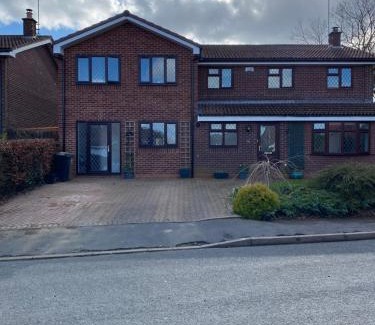 Alveley Apartment | The Daytona - Triumph Apartments Meriden NEC 6.5m