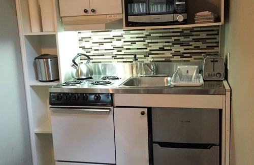 Decatur Cottage | The Decatur City Cottage/short Walk To Square